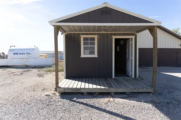 $1,150,000 | 600 North E Avenue, Kermit, TX 79745