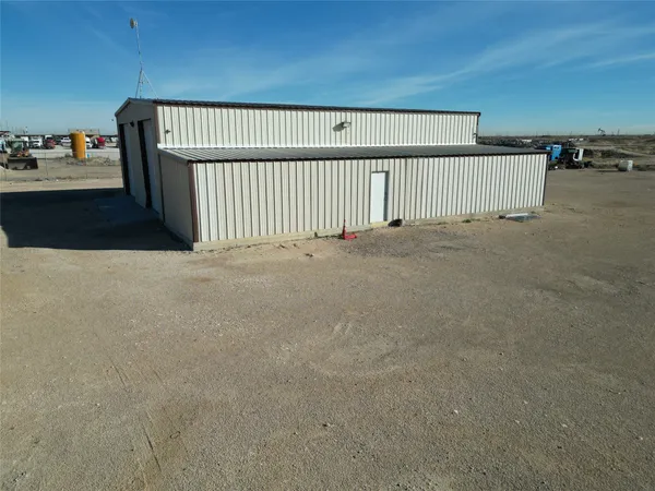 $1,150,000 | 600 North E Avenue, Kermit, TX 79745