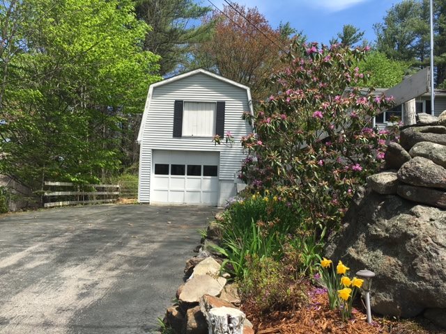 18 North Barnstead Road Barnstead, NH 03225 - Photo 3 of 37