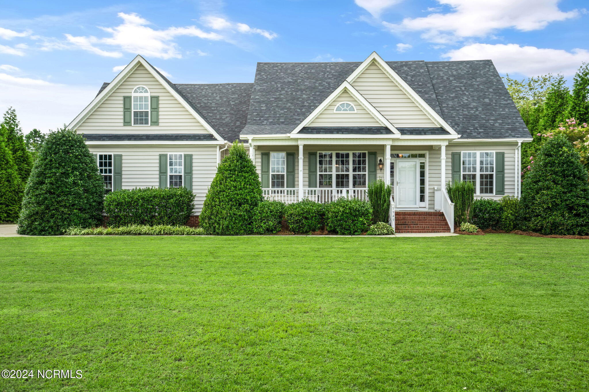 5949 Sandford Road Wilson, NC 27896 - Photo 5 of 32 5-web-or-mls-5949-sandford-rd-020