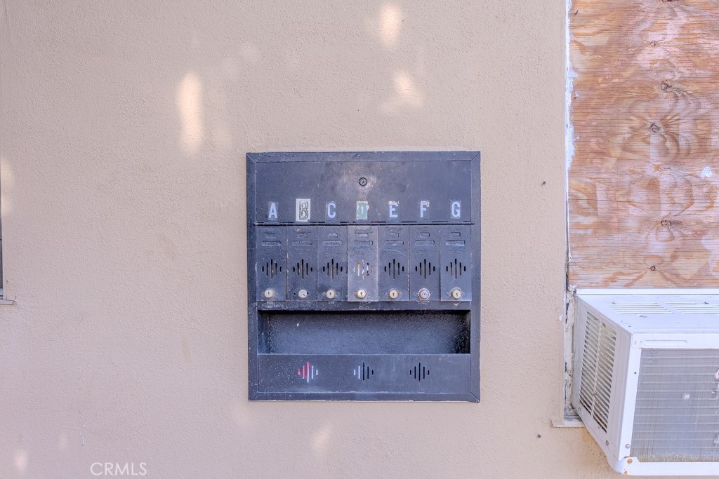 906 South Fann Street Anaheim, CA 92804 - Photo 18 of 27