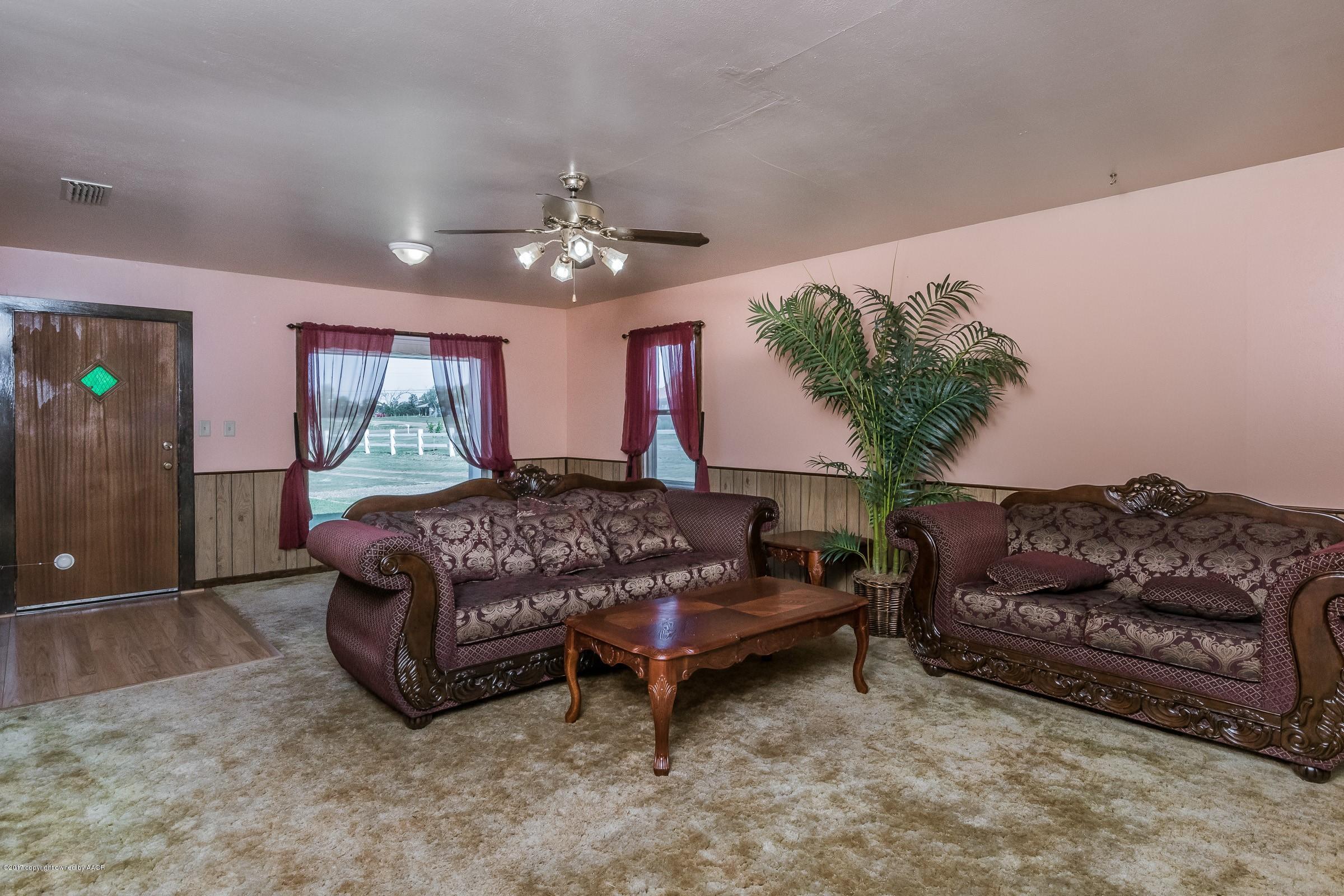 7116 River Road Amarillo, TX 79108 - Photo 4 of 22 004_Living Room_-3