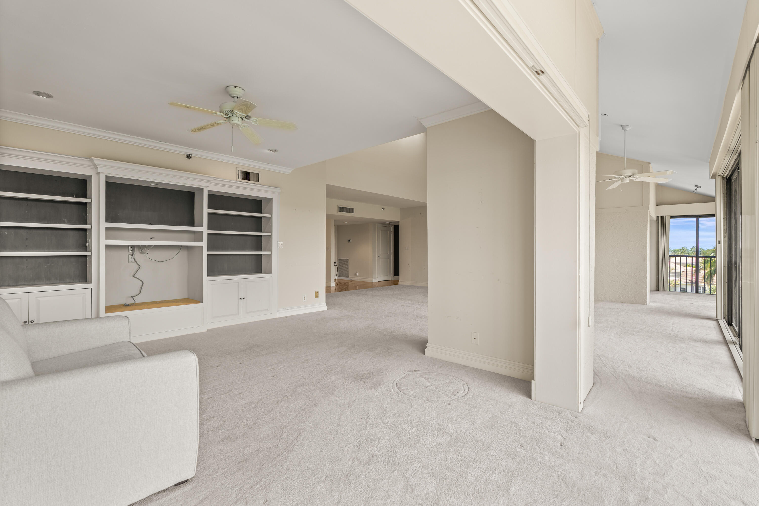 16940 Bay Street, Unit N504 Jupiter, FL 33477 - Photo 9 of 33 a view of an empty room with a window