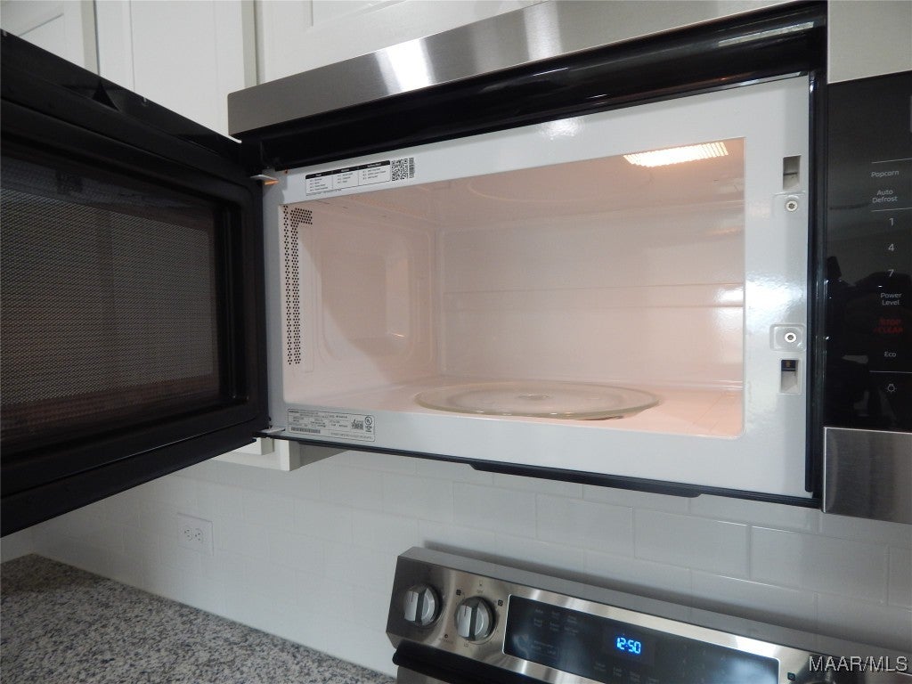216 Gritney Road Daleville, AL 36322 - Photo 57 of 65 Microwave