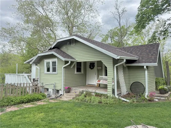 $227,000 | 3044 North 2nd Street, St. Joseph, MO 64505