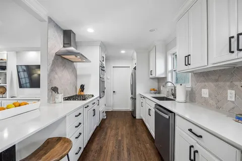 $729,000 | 7318 Rutgers Drive, Dallas, TX 75214