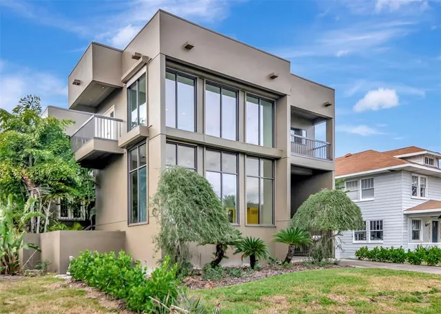 $3,400,000 | 825 Bayshore Boulevard, Unit 1/2, Tampa, FL 33606