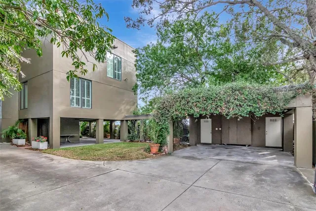 $3,400,000 | 825 Bayshore Boulevard, Unit 1/2, Tampa, FL 33606