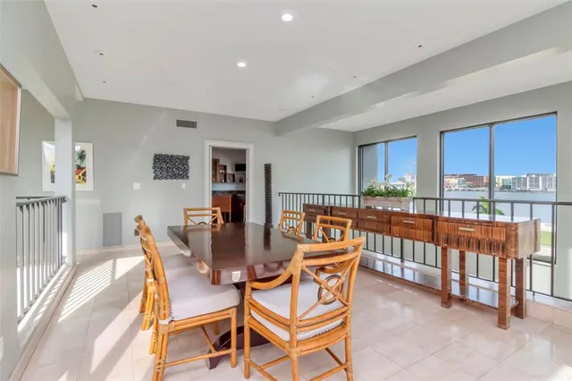 $3,400,000 | 825 Bayshore Boulevard, Unit 1/2, Tampa, FL 33606