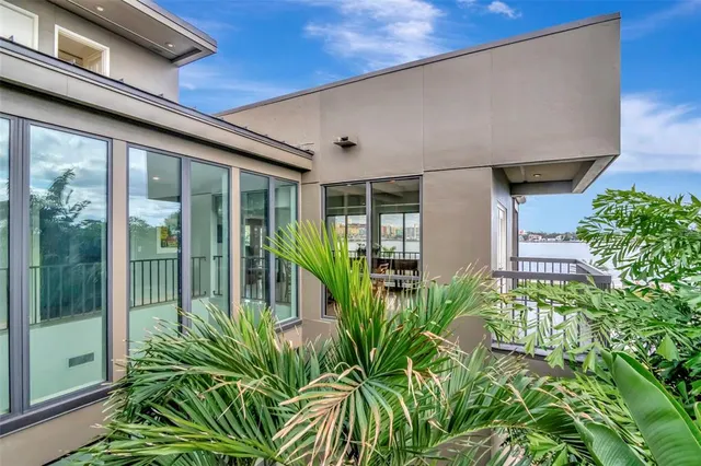 $3,400,000 | 825 Bayshore Boulevard, Unit 1/2, Tampa, FL 33606