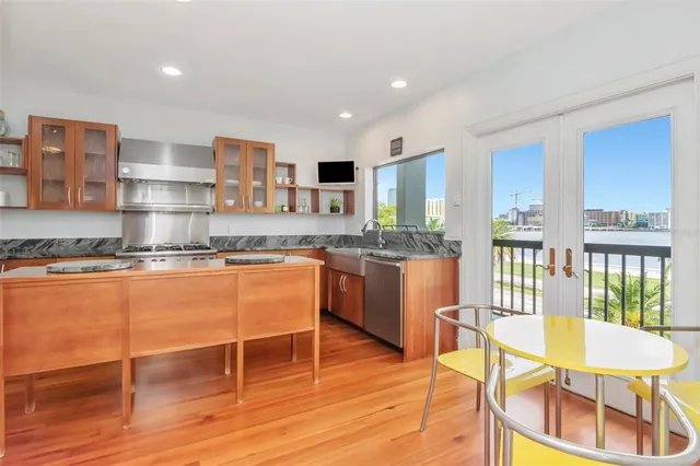 $3,400,000 | 825 Bayshore Boulevard, Unit 1/2, Tampa, FL 33606