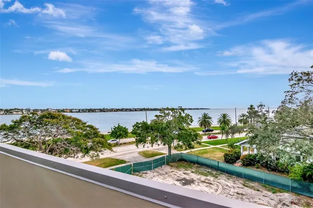 $3,400,000 | 825 Bayshore Boulevard, Unit 1/2, Tampa, FL 33606