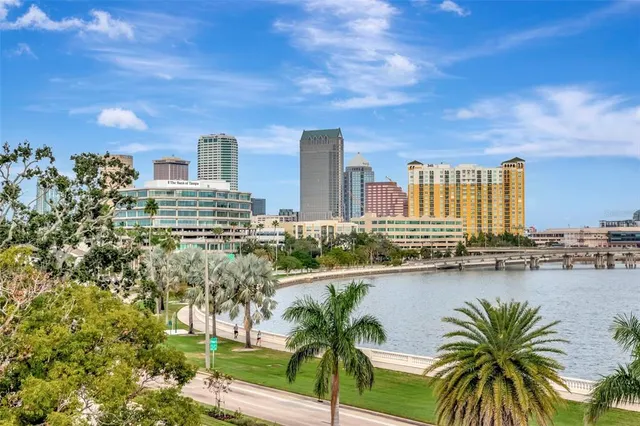 $3,400,000 | 825 Bayshore Boulevard, Unit 1/2, Tampa, FL 33606
