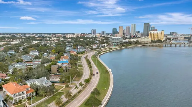 $3,400,000 | 825 Bayshore Boulevard, Unit 1/2, Tampa, FL 33606