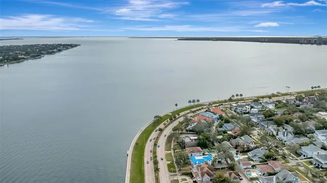$3,400,000 | 825 Bayshore Boulevard, Unit 1/2, Tampa, FL 33606