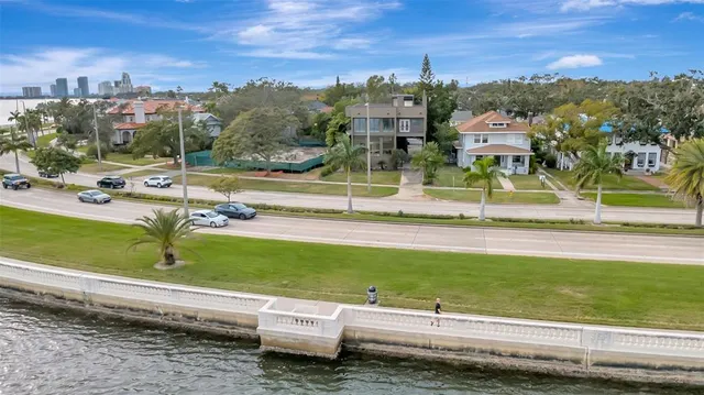 $3,400,000 | 825 Bayshore Boulevard, Unit 1/2, Tampa, FL 33606