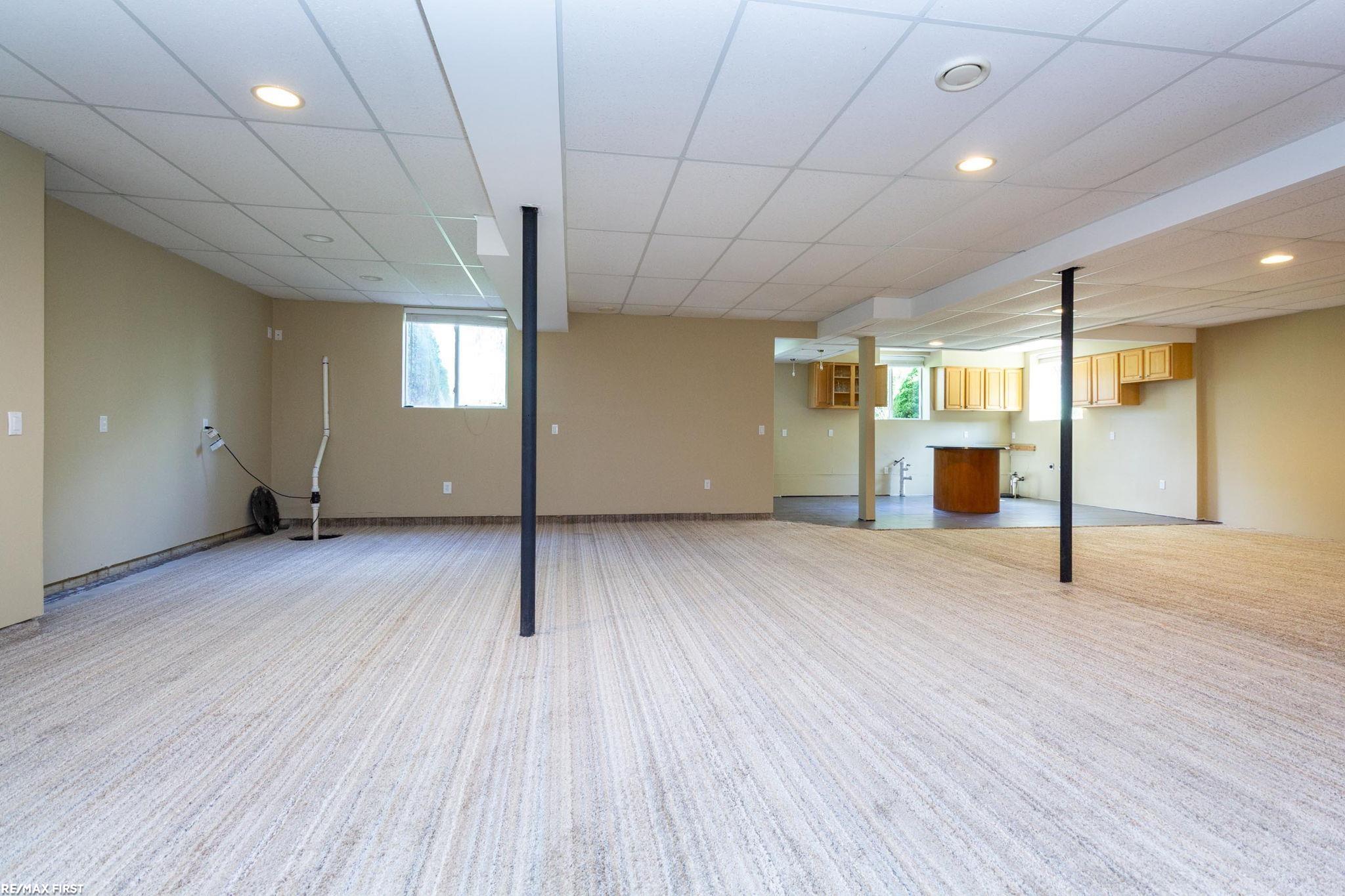 400 East Romeo Road Oakland, MI 48363 - Photo 68 of 85 50186573-8942611d-34e4-4c2d-a99a-5b3b0af42d14.JPG