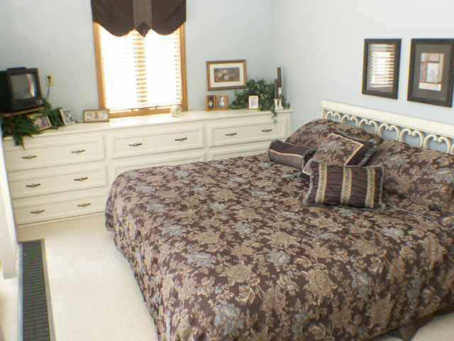 2405 West Sycamore Beach Road Angola, IN 46703 - Photo 11 of 17