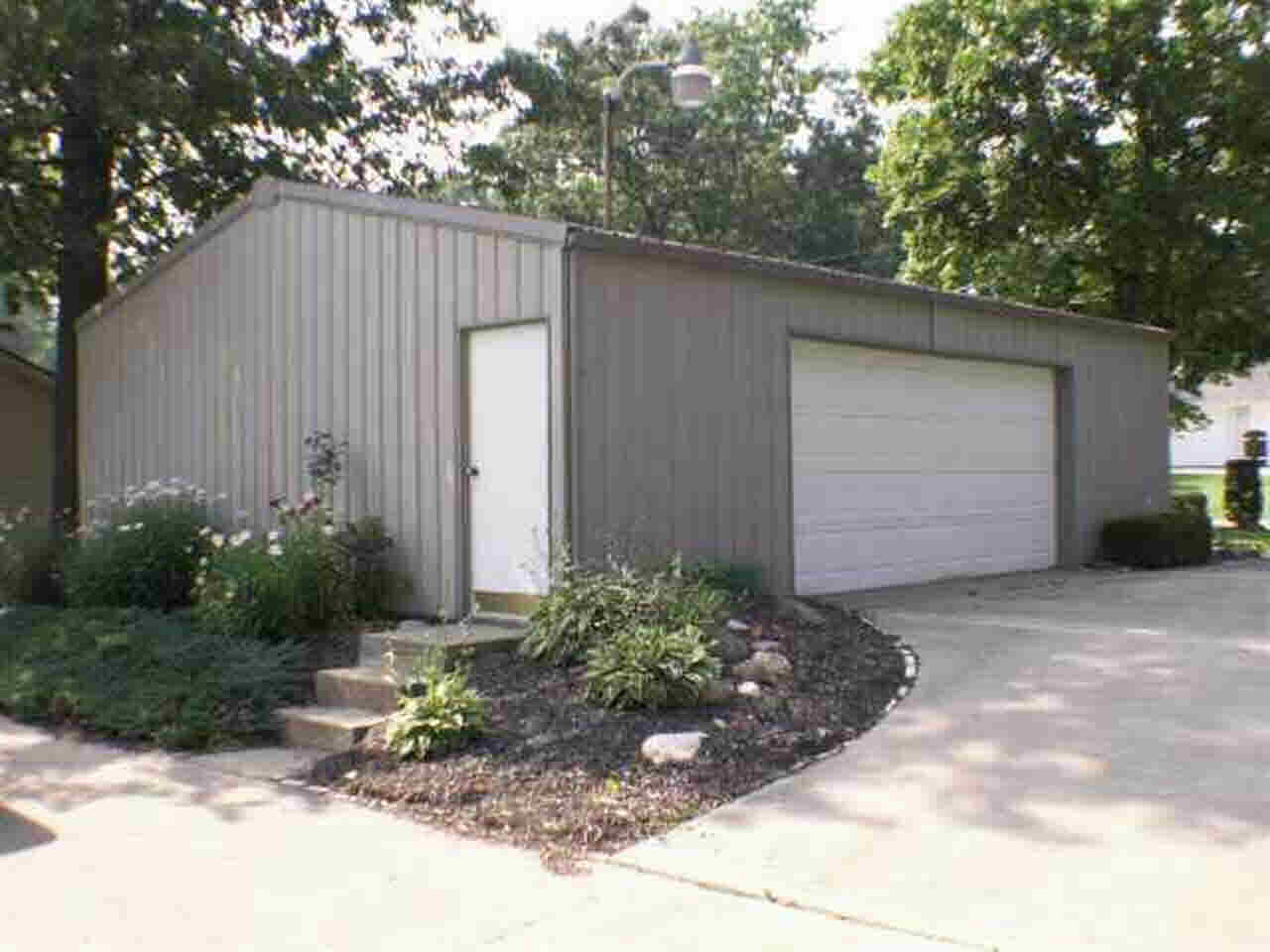 2405 West Sycamore Beach Road Angola, IN 46703 - Photo 17 of 17