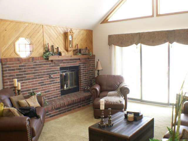 2405 West Sycamore Beach Road Angola, IN 46703 - Photo 3 of 17
