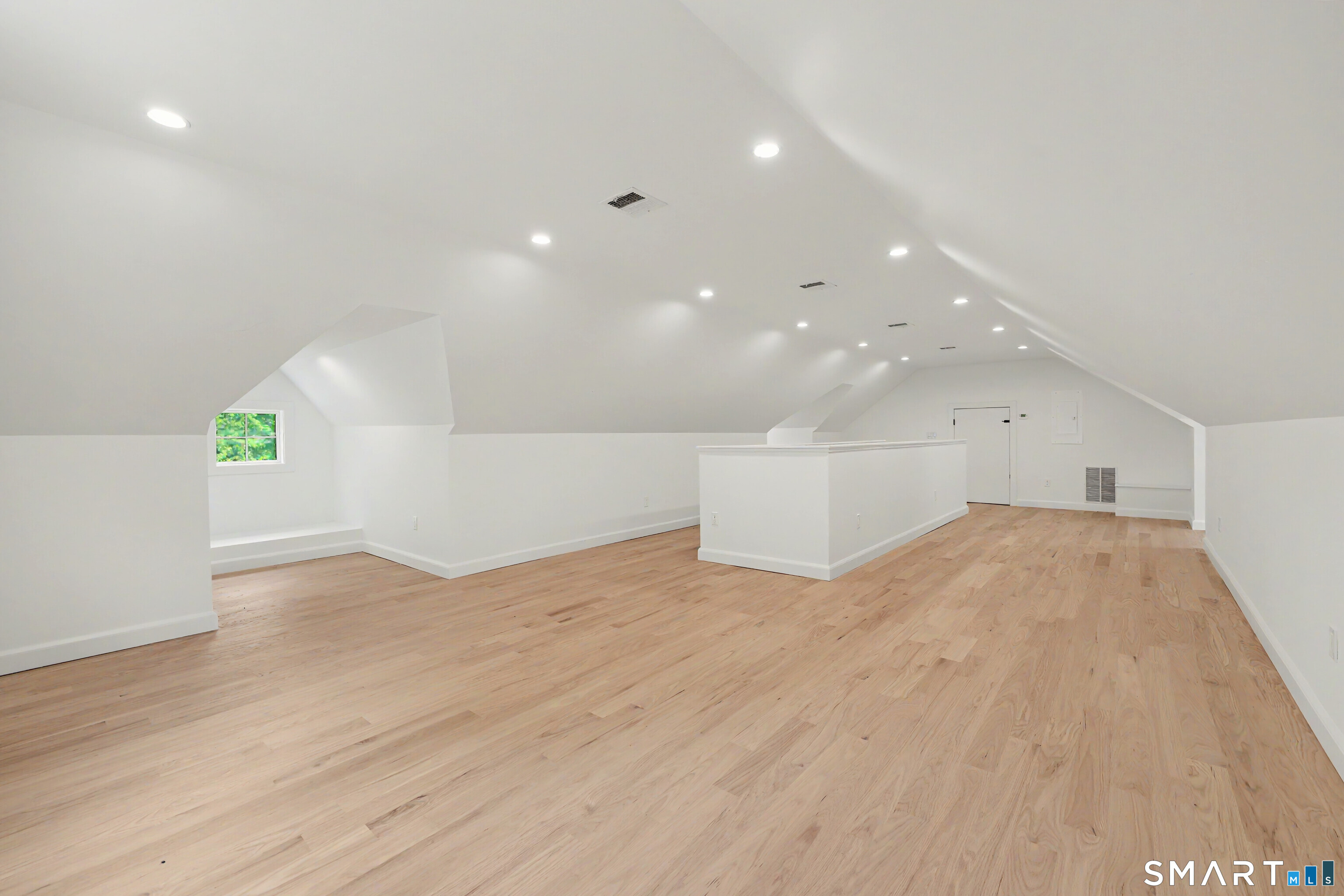 149 Don Bob Road Stamford, CT 06903 - Photo 33 of 40