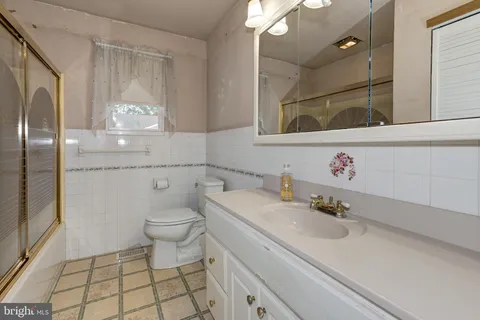 $365,000 | 701 Floodgate Road, Glendora, NJ 08029