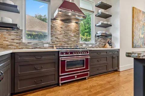 $1,250,000 | 815 East 27th Street, Houston, TX 77009