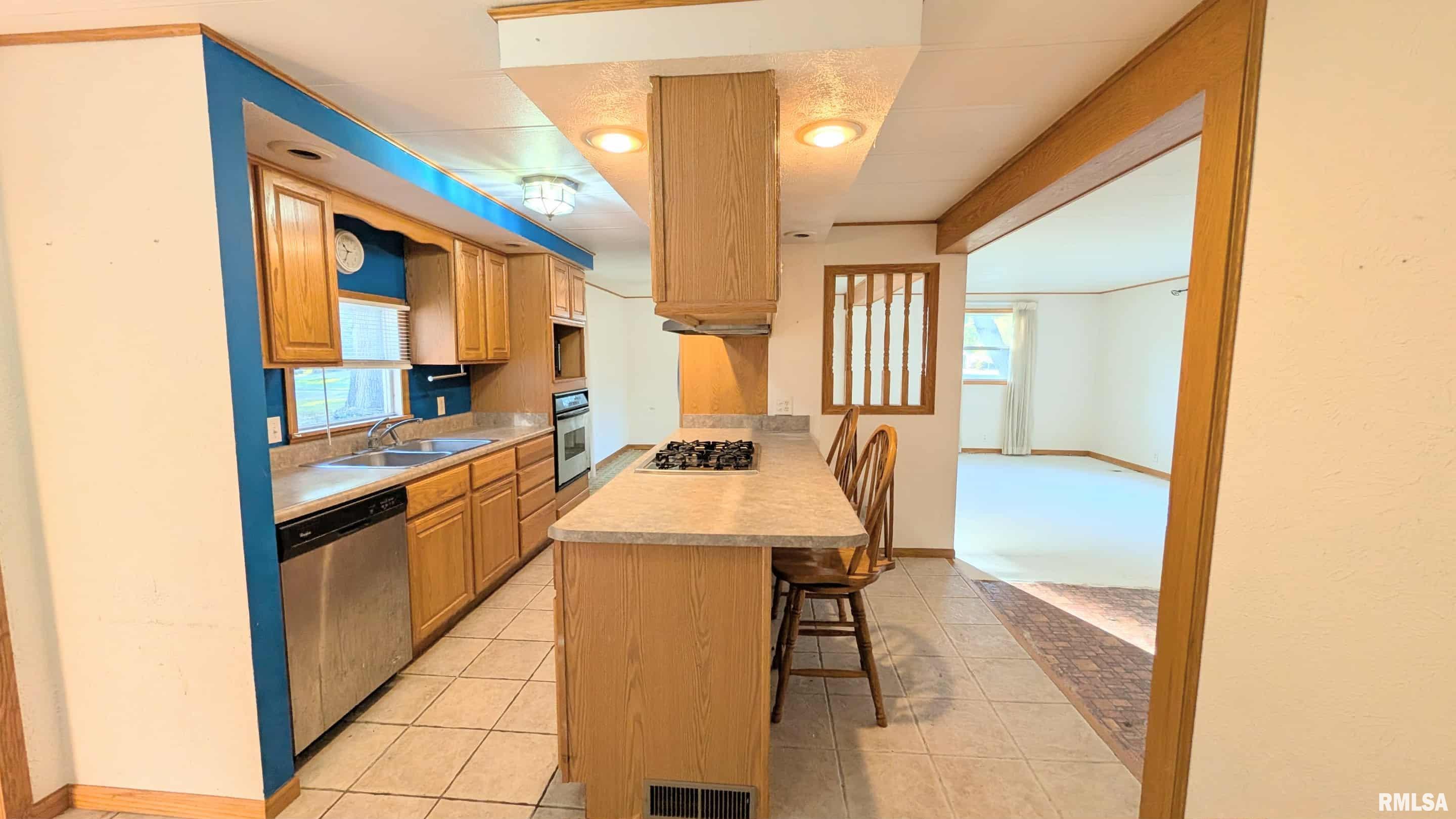 210 West Olive Street Minier, IL 61759 - Photo 10 of 26