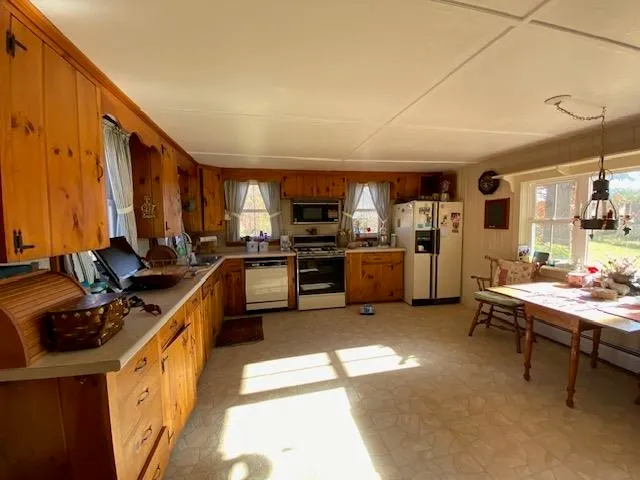 $479,500 | 44 Pleasant View Road, Bradford, NH 03221