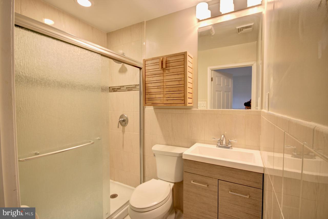 40 Indian Park Road Levittown, PA 19057 - Photo 13 of 23 Gallery Image 13