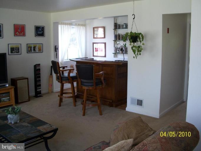 9812 Moyer Road Damascus, MD 20872 - Photo 10 of 19 Family Room #2