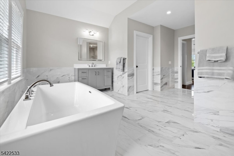 20 Ravine Avenue Wyckoff, NJ 07481 - Photo 39 of 46