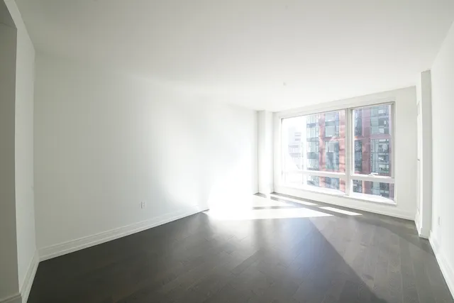 $5,300 | 555 10th Avenue, Unit 29G | Hudson Yards