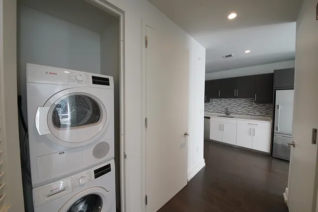 $5,300 | 555 10th Avenue, Unit 29G | Hudson Yards