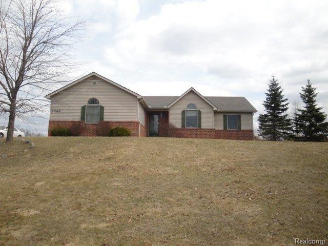7943 Pettysville Road Pinckney, MI 48169 - Photo 1 of 10 FRONT