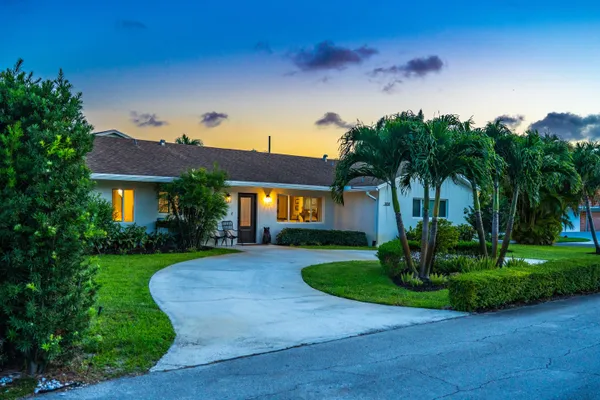 $1,575,000 | 1058 Northwest 6th Drive, Boca Raton, FL 33486
