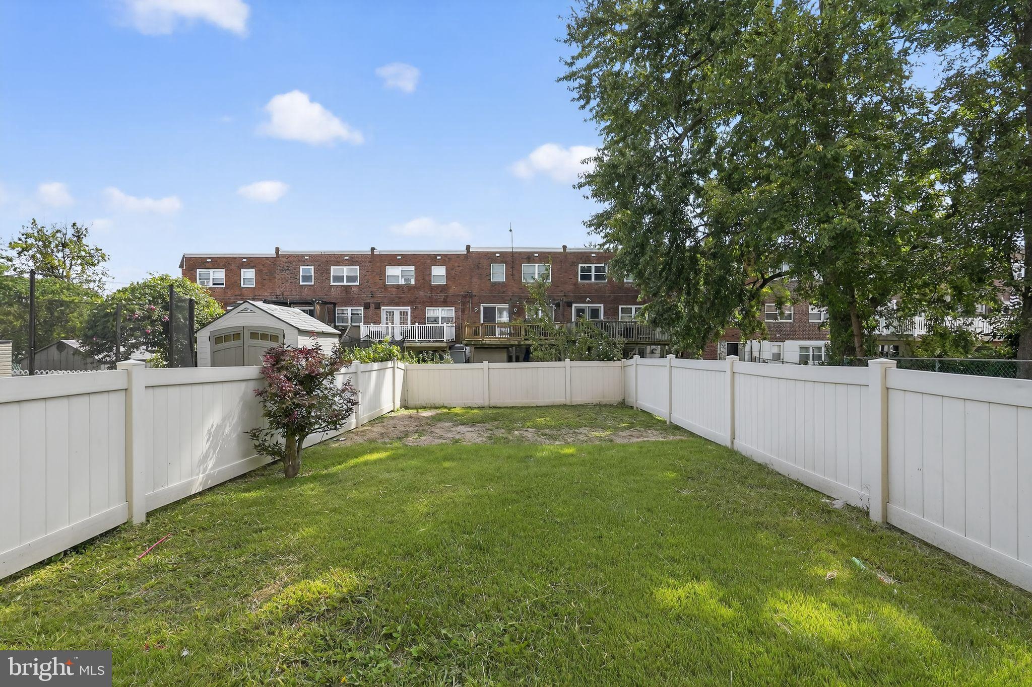 12791 Dunks Ferry Road Philadelphia, PA 19154 - Photo 25 of 26 a view of a terrace