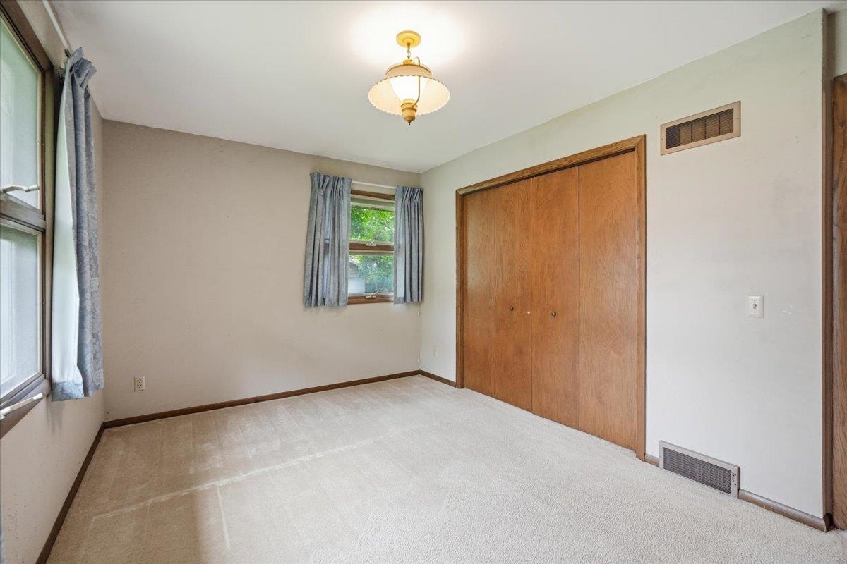 5302 Comanche Way Madison, WI 53704 - Photo 31 of 68