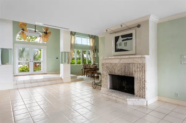 $2,475,000 | 2365 Northeast 28th Street, Lighthouse Point, FL 33064