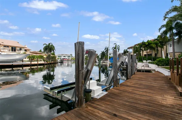 $2,475,000 | 2365 Northeast 28th Street, Lighthouse Point, FL 33064