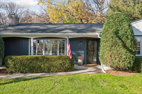 $575,000 | 5100 West 70th Street, Edina, MN 55439