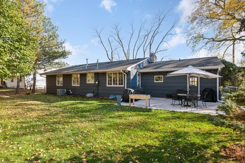 $575,000 | 5100 West 70th Street, Edina, MN 55439