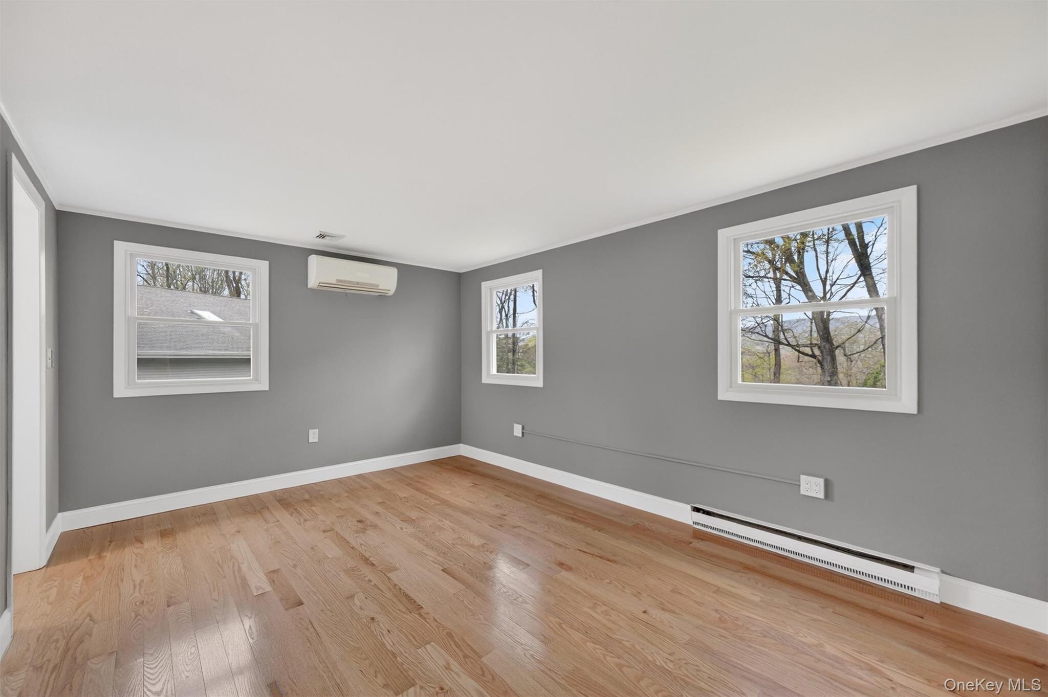 69 Hy Vue Terrace Cold Spring, NY 10516 - Photo 20 of 44 a view of empty room with window