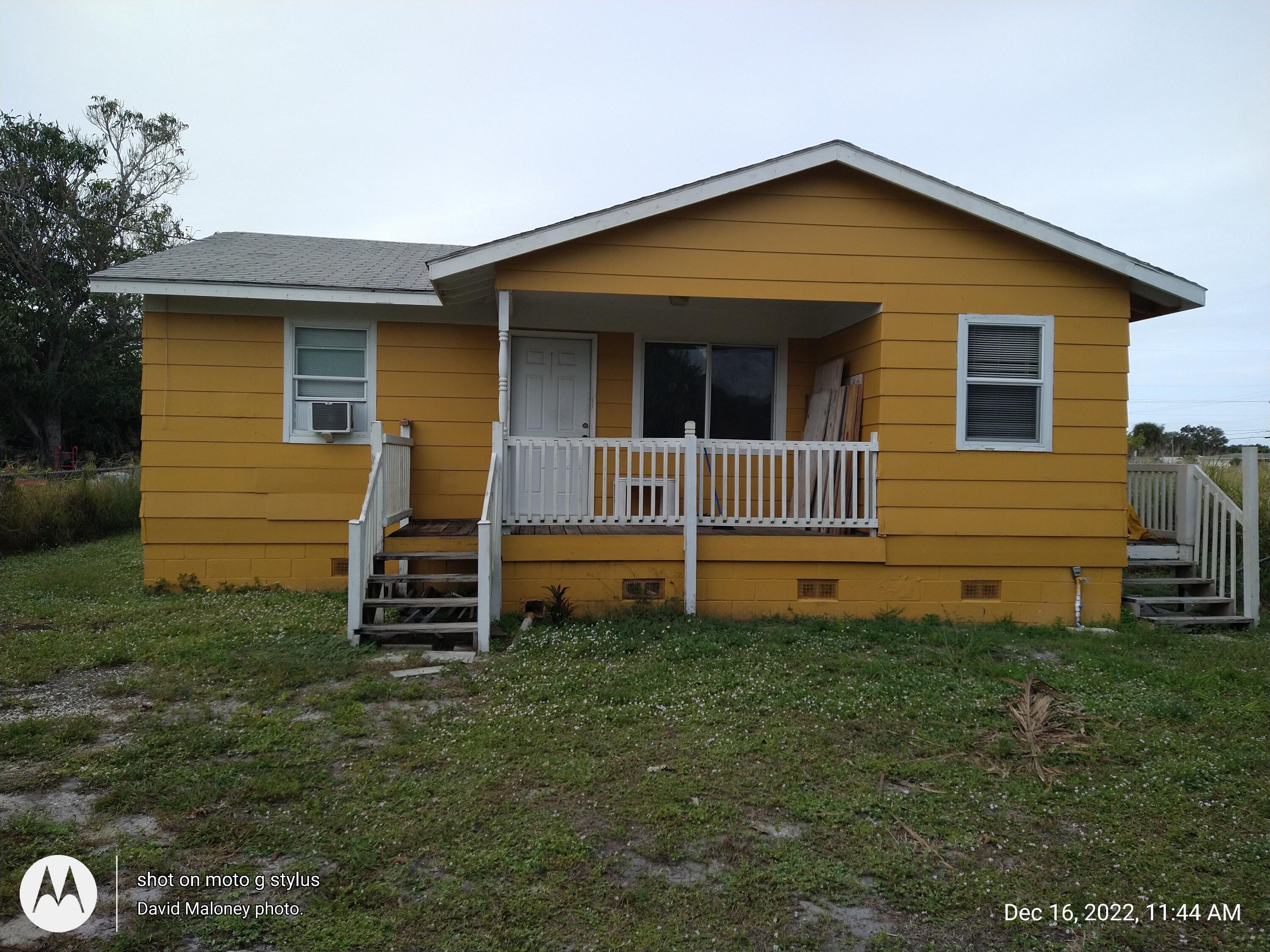 1215 North 16th Street Fort Pierce, FL 34950 - Photo 1 of 43 FRONT VIEW