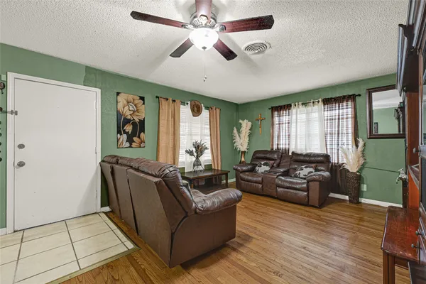 $175,000 | 12337 Kayla Lane, Galena Park, TX 77015