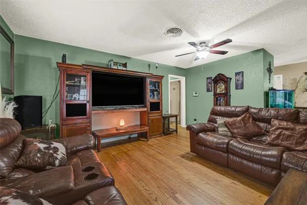 $175,000 | 12337 Kayla Lane, Galena Park, TX 77015