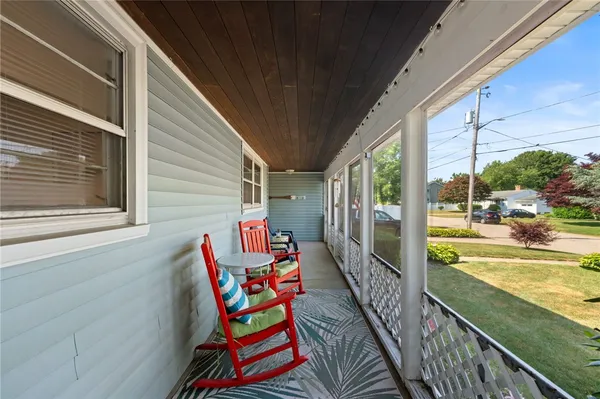 $3,200 | 9 Woodlund Avenue, Westerly, RI 02891