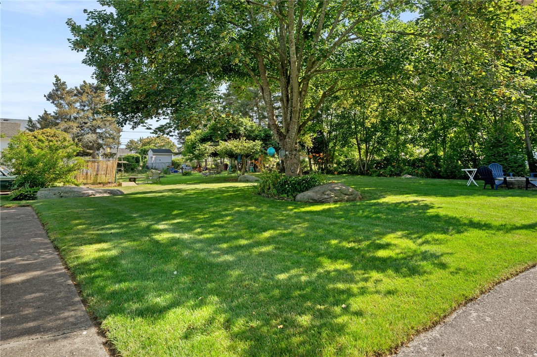 9 Woodlund Avenue Westerly, RI 02891 - Photo 33 of 46