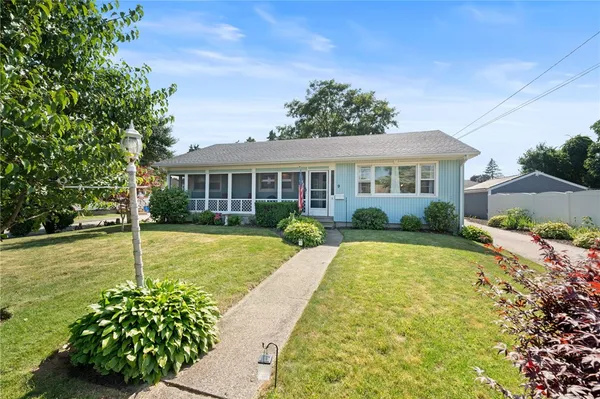 $3,200 | 9 Woodlund Avenue, Westerly, RI 02891