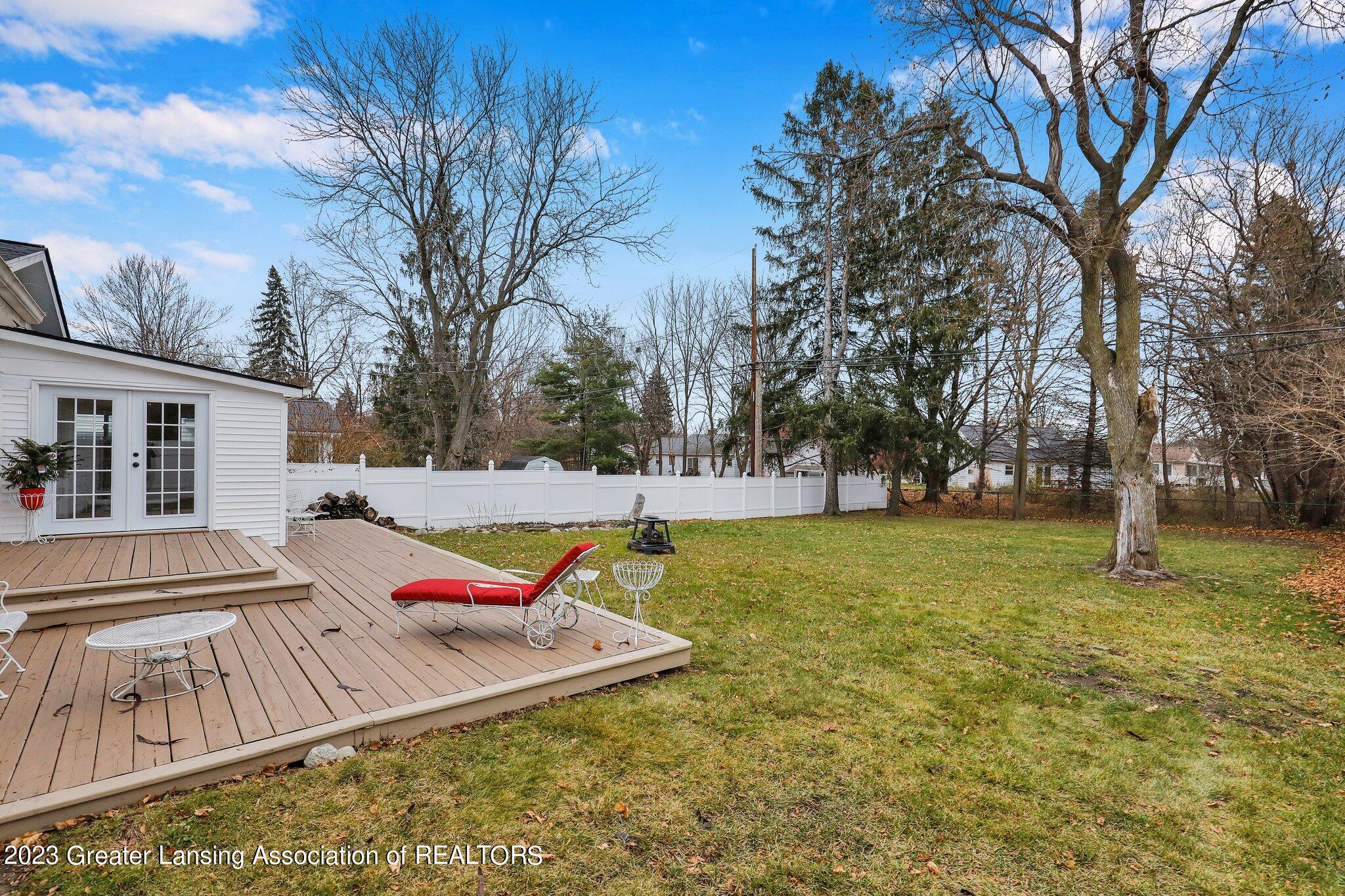1214 Chester Road Lansing, MI 48912 - Photo 14 of 32 4-web-or-mls-Open Ended Media-4